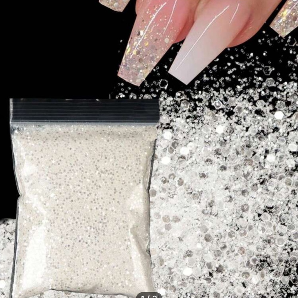 Nail art white glitter 💅